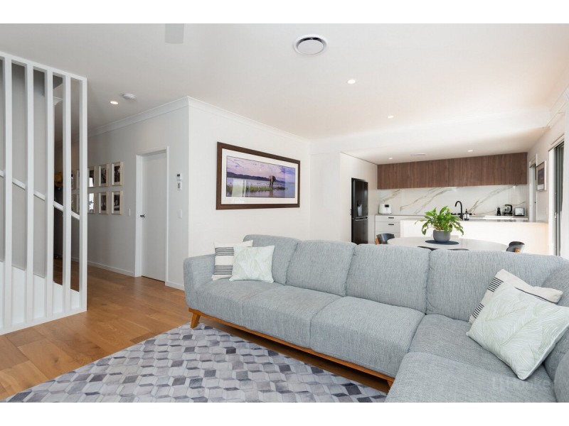 29/1 Lyra Avenue, Hope Island QLD 4212