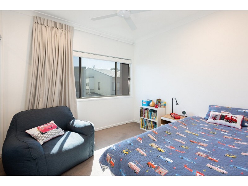 29/1 Lyra Avenue, Hope Island QLD 4212