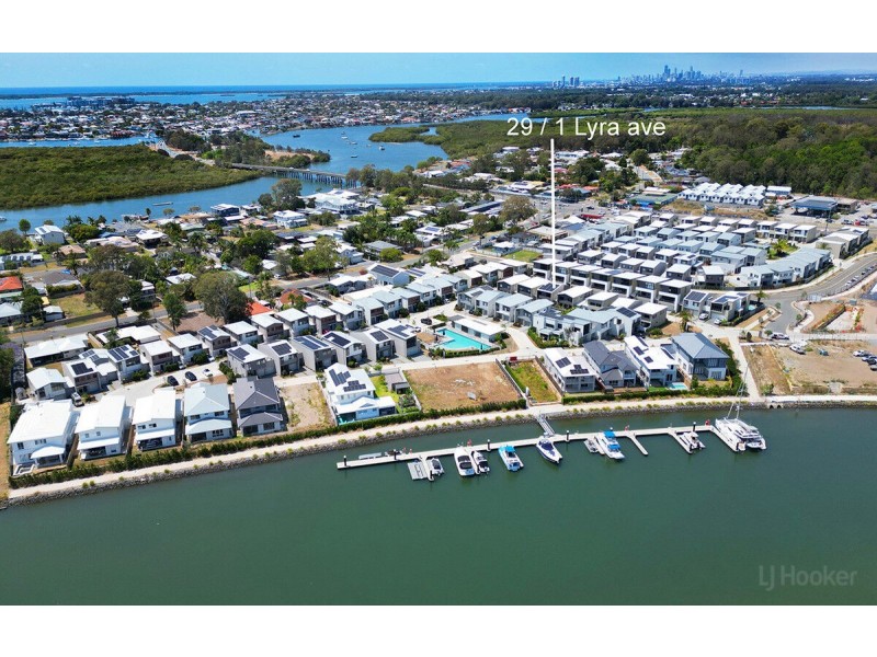 29/1 Lyra Avenue, Hope Island QLD 4212