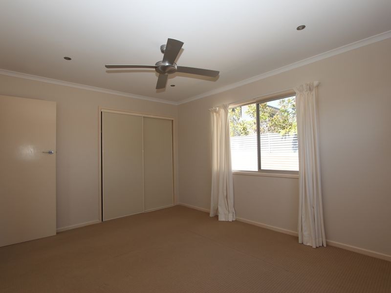 210 Oxley Drive, Coombabah QLD 4216