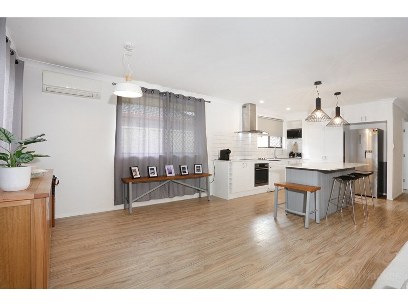 54 Nalkari Street, Coombabah QLD 4216