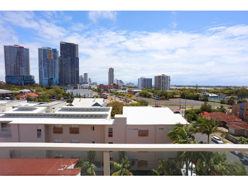 29/22-24 Lather Street, Southport QLD 4215