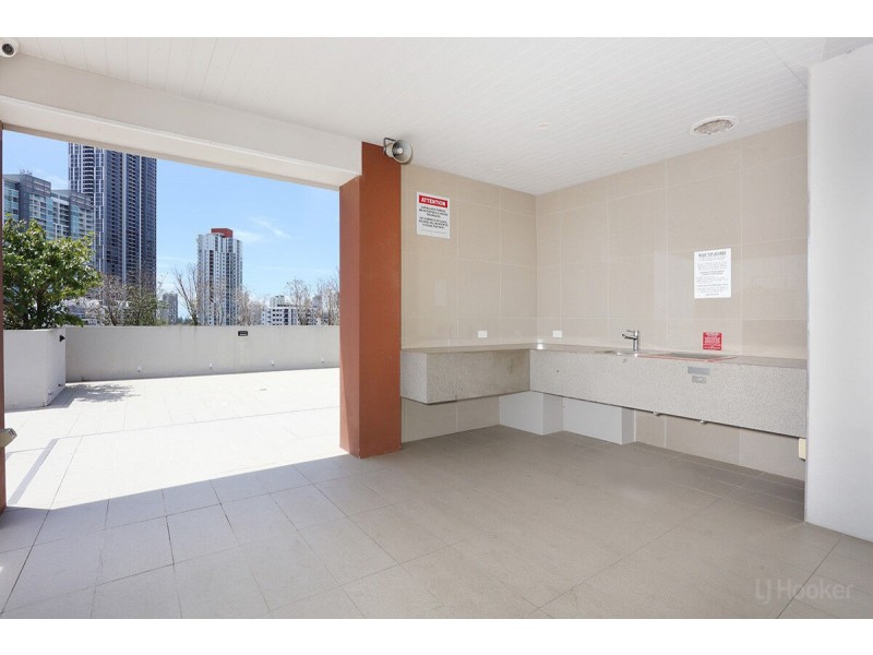 29/22-24 Lather Street, Southport QLD 4215
