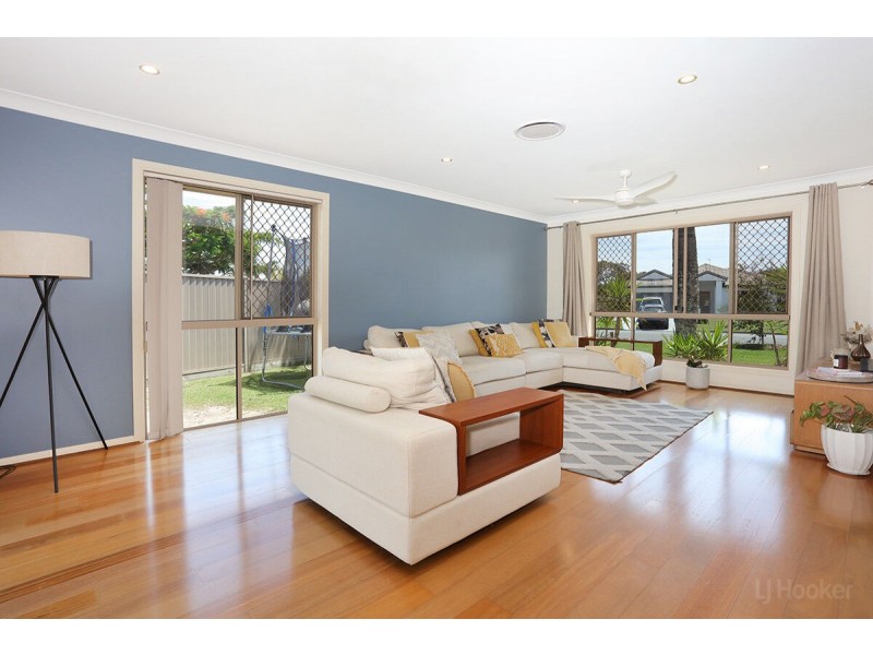 36 Wendoree Way, Coombabah QLD 4216