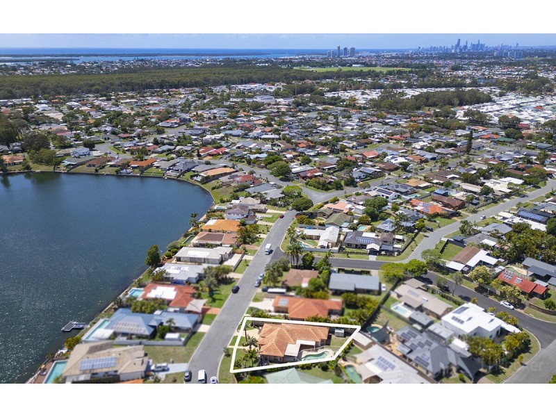 36 Wendoree Way, Coombabah QLD 4216