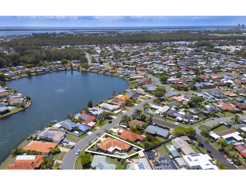 36 Wendoree Way, Coombabah QLD 4216