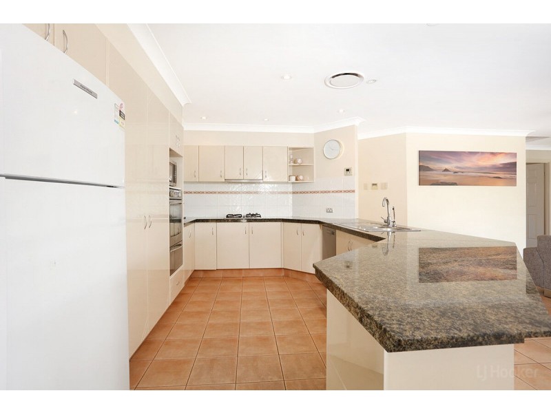 36 Wendoree Way, Coombabah QLD 4216