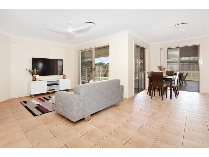 36 Wendoree Way, Coombabah QLD 4216