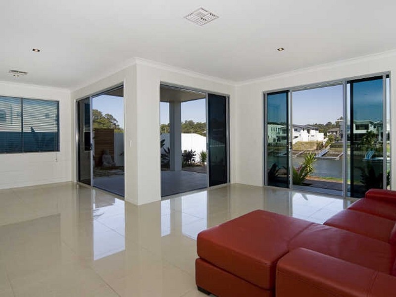 20 Quayside Drive, Helensvale QLD 4212