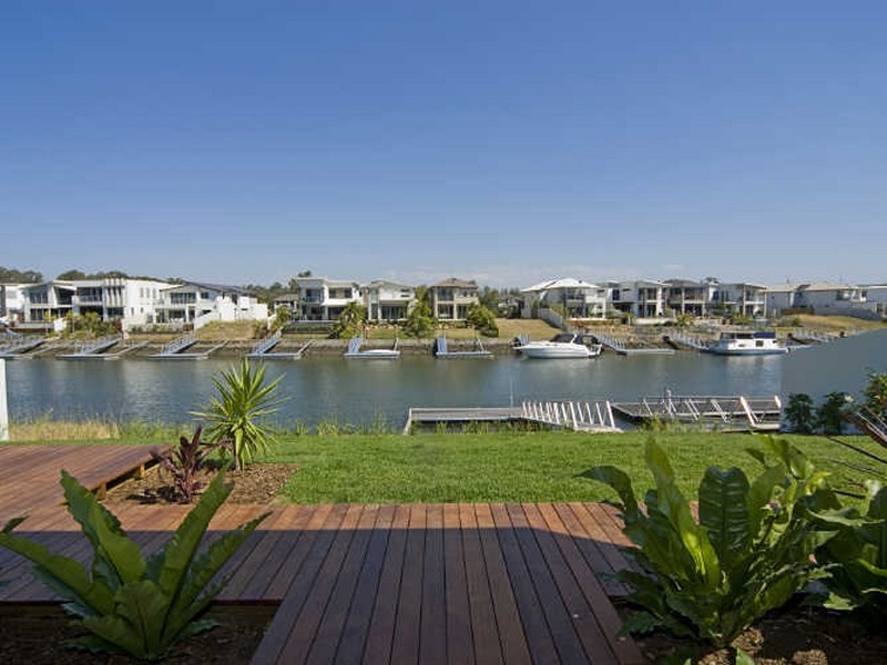 20 Quayside Drive, Helensvale QLD 4212