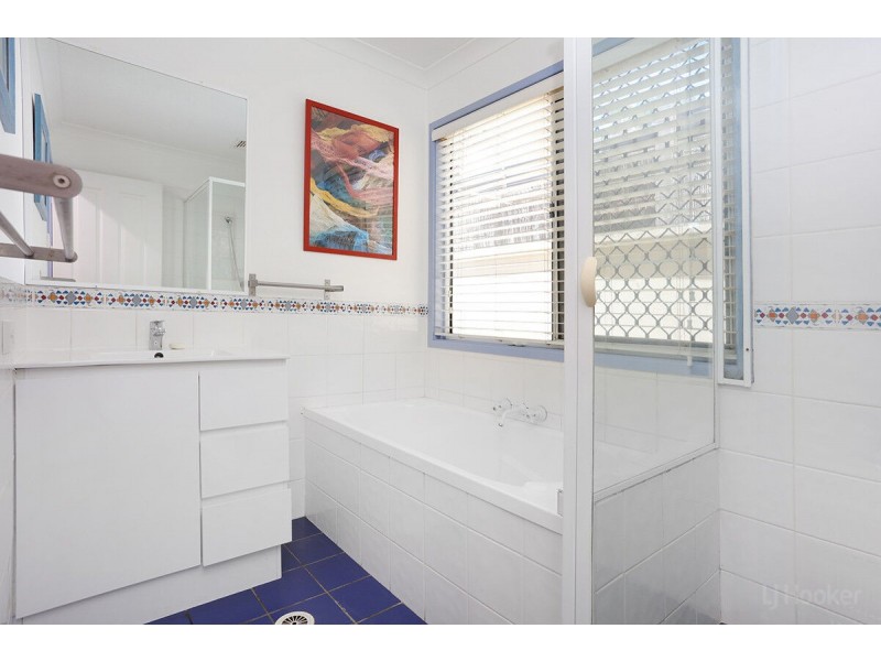 12 Bernini Drive, Coombabah QLD 4216