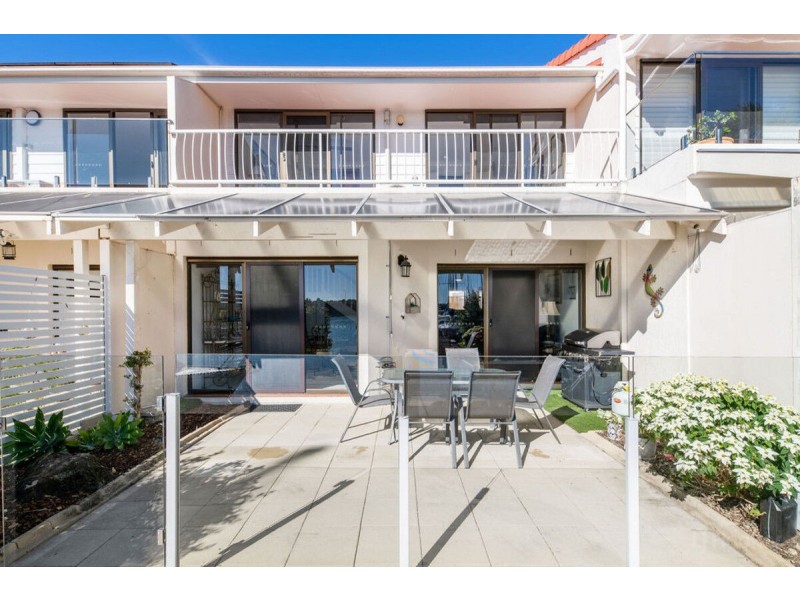 38/81 Boykambil Esplanade, Hope Island QLD 4212