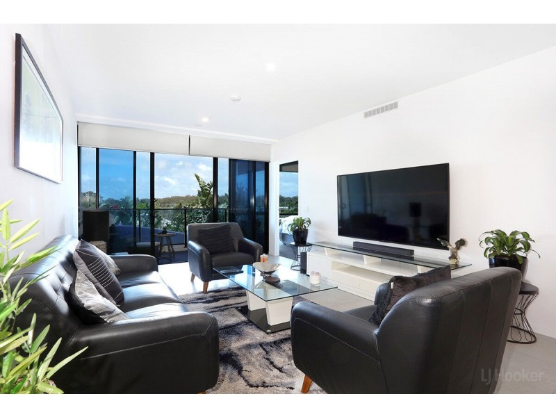 5310/5 Harbour Side Court, Biggera Waters QLD 4216