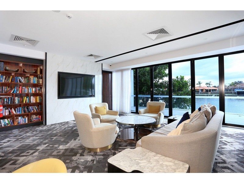 5310/5 Harbour Side Court, Biggera Waters QLD 4216