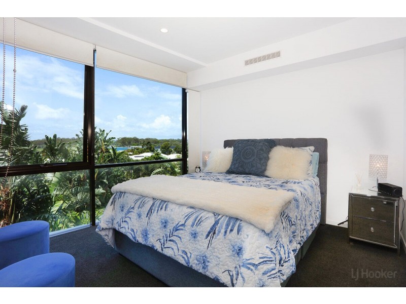 5310/5 Harbour Side Court, Biggera Waters QLD 4216