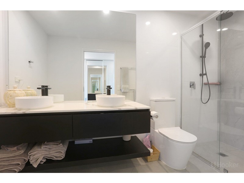 5310/5 Harbour Side Court, Biggera Waters QLD 4216