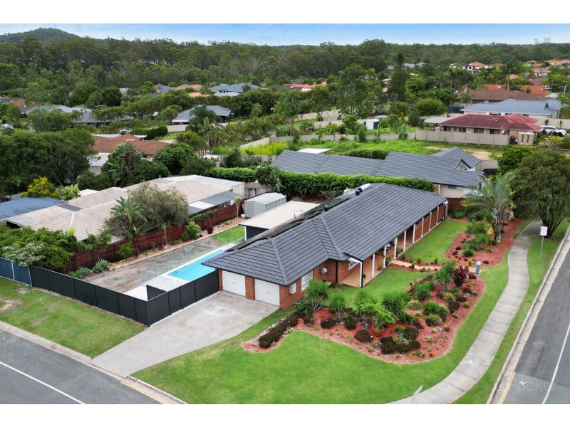 2 Breakspear Road, Molendinar QLD 4214