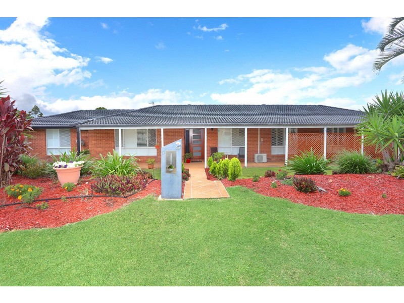 2 Breakspear Road, Molendinar QLD 4214