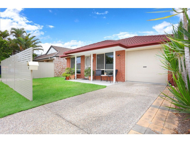8 Matisse Court, Coombabah QLD 4216