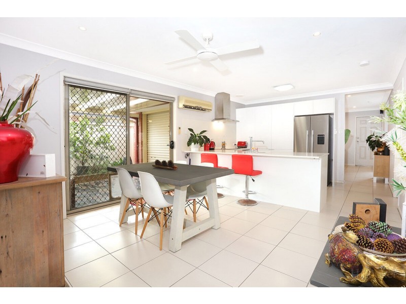 8 Matisse Court, Coombabah QLD 4216