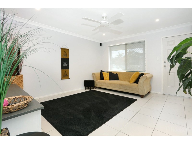 8 Matisse Court, Coombabah QLD 4216