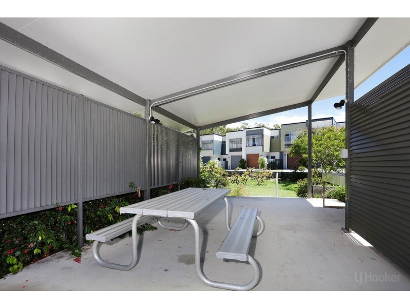 17/460-462 Pine Ridge Road, Coombabah QLD 4216