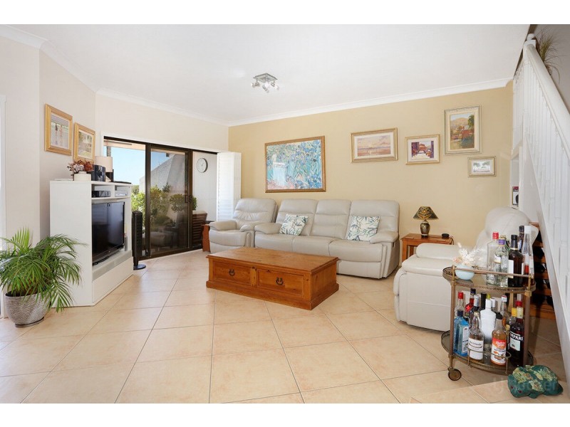 8/81-91 Boykambil Esplanade North, Hope Island QLD 4212