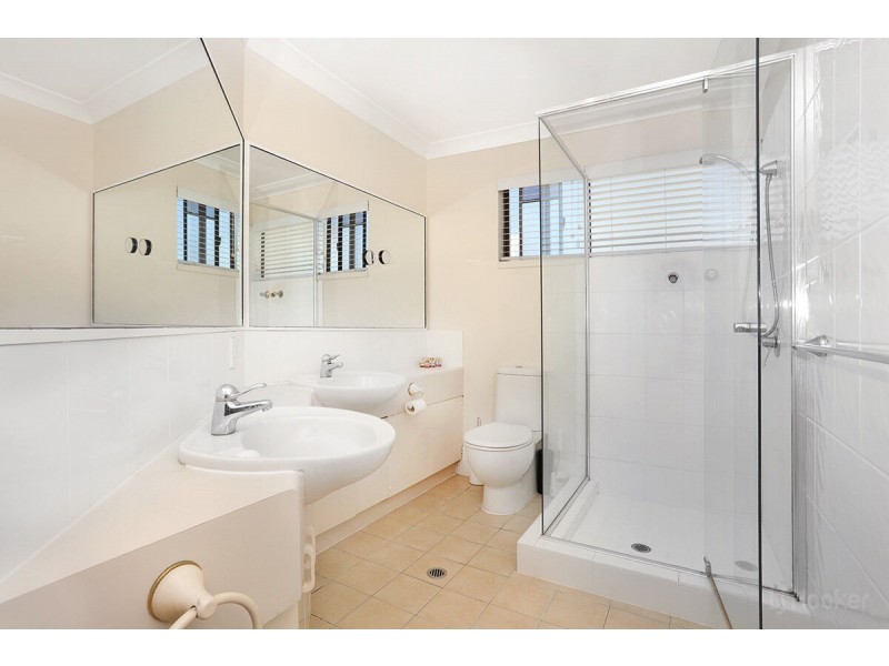 8/81-91 Boykambil Esplanade North, Hope Island QLD 4212