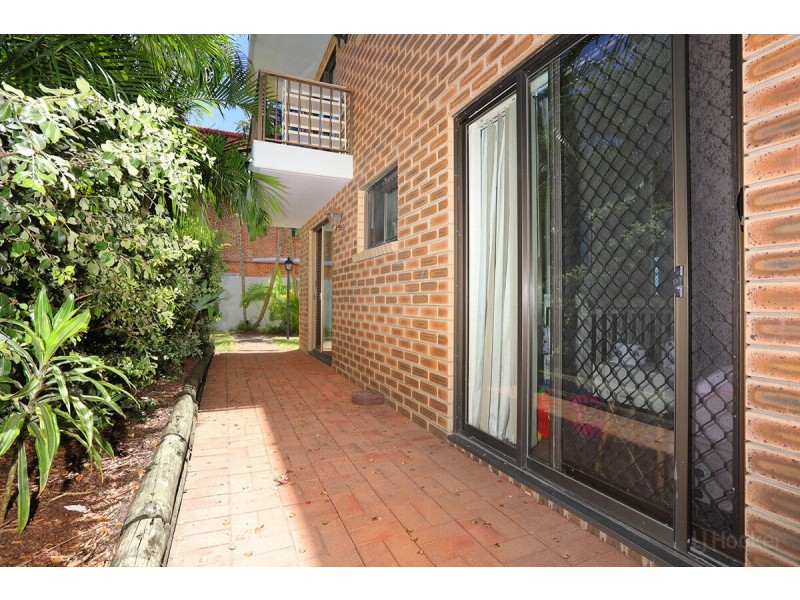 11/490 Marine Parade, Biggera Waters QLD 4216