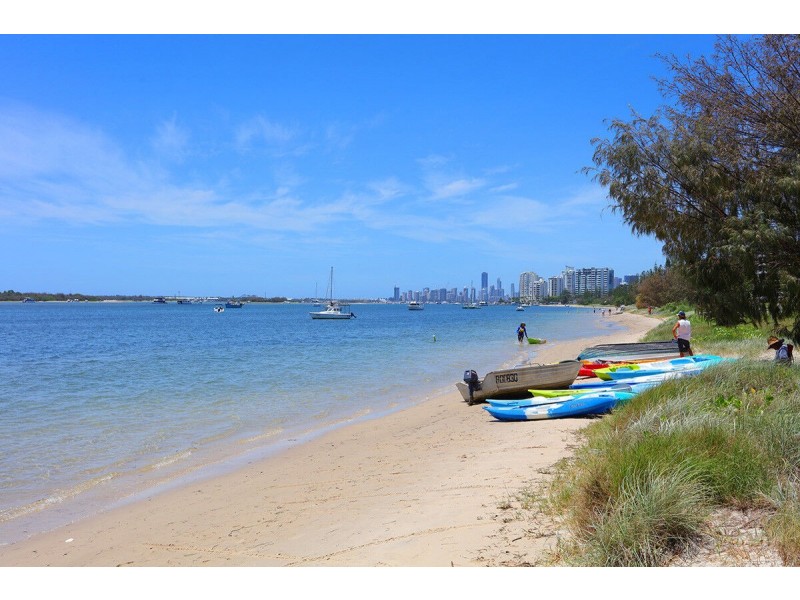 11/490 Marine Parade, Biggera Waters QLD 4216