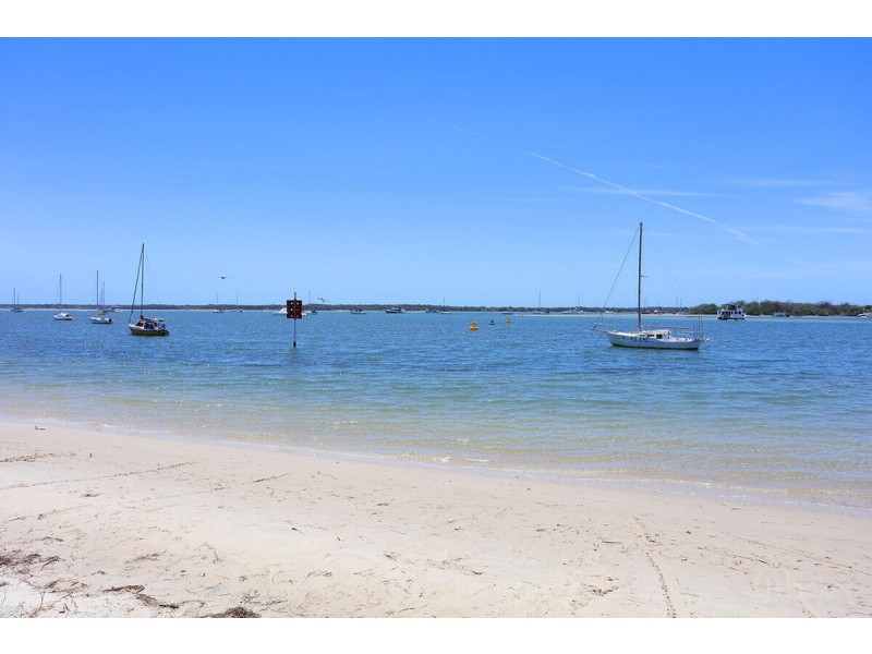 11/490 Marine Parade, Biggera Waters QLD 4216