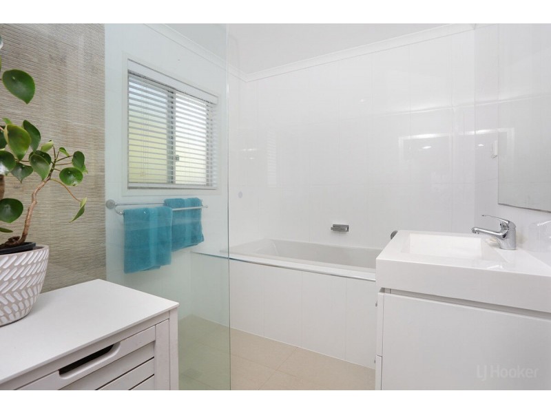 99/170 Central Street, Labrador QLD 4215