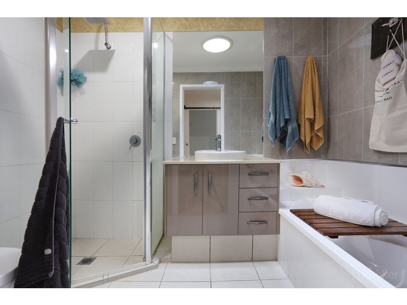 12/446 Pine Ridge Road, Coombabah QLD 4216