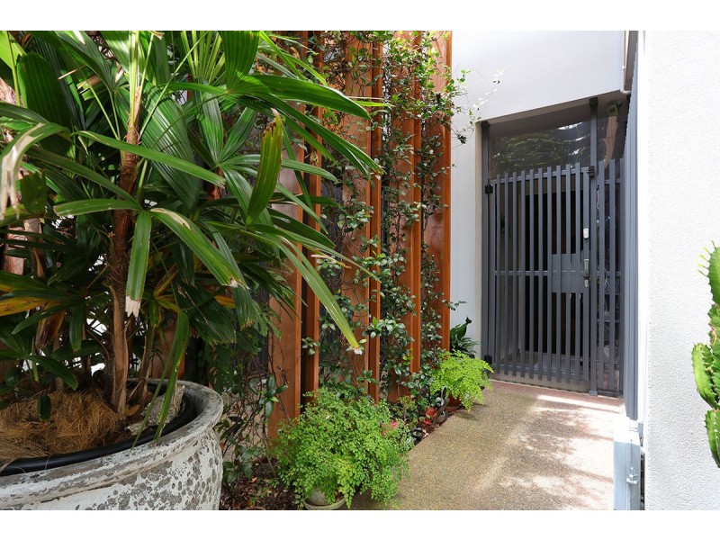 110 North Quay Circuit, Hope Island QLD 4212