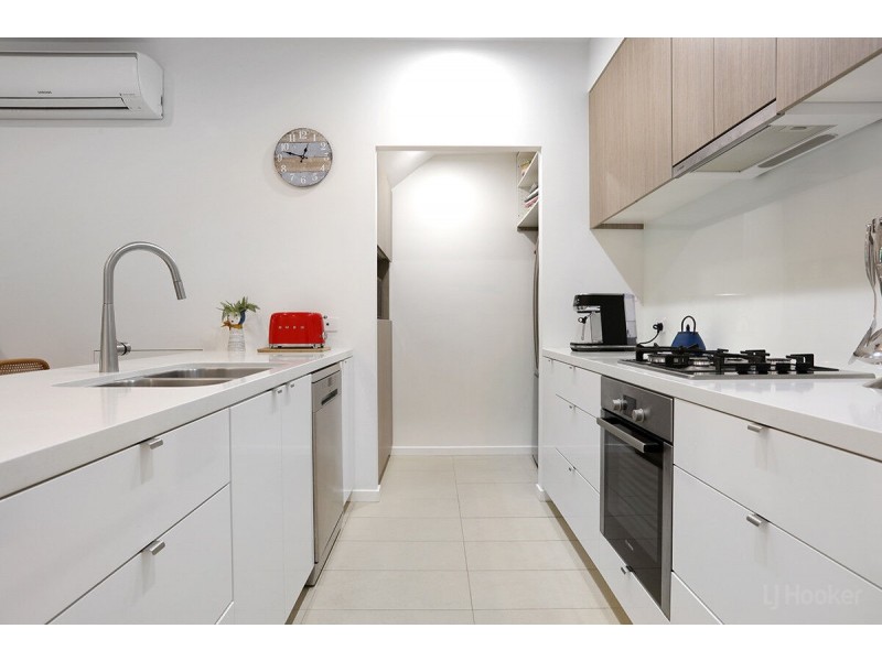 110 North Quay Circuit, Hope Island QLD 4212