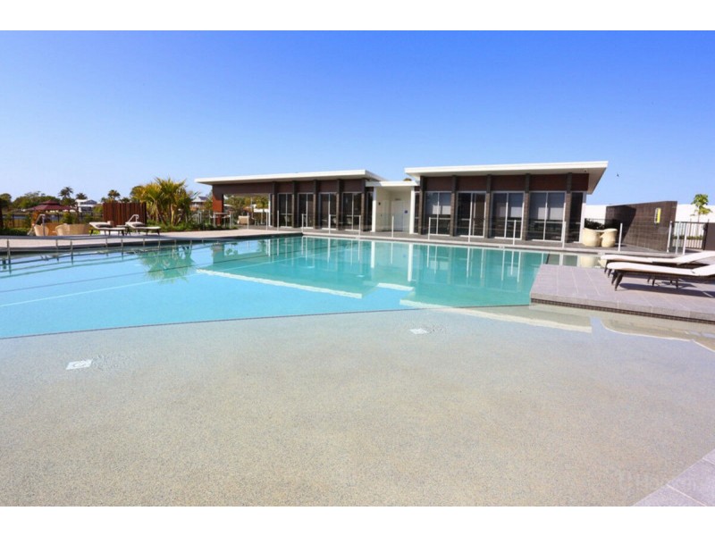 60/93 Sheehan Avenue, Hope Island QLD 4212
