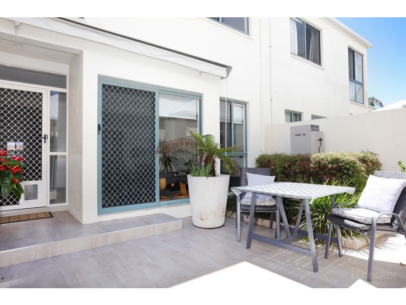 40/3 Lee Road, Runaway Bay QLD 4216