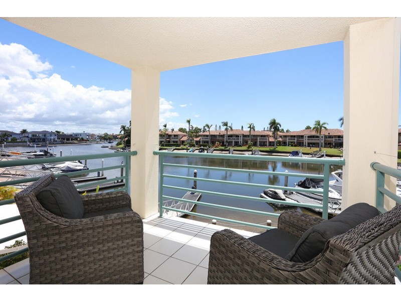 40/3 Lee Road, Runaway Bay QLD 4216