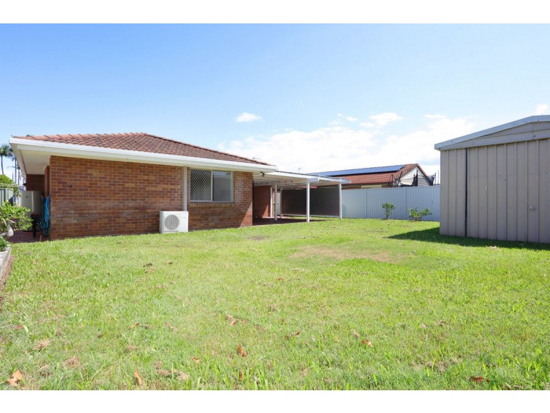 5 Thompson Street, Biggera Waters QLD 4216