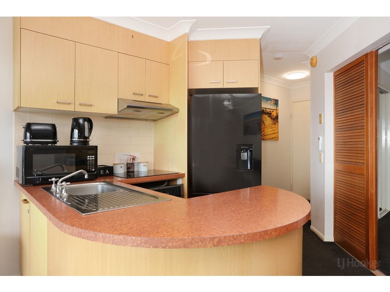 88/106-108 Marine Parade, Southport QLD 4215