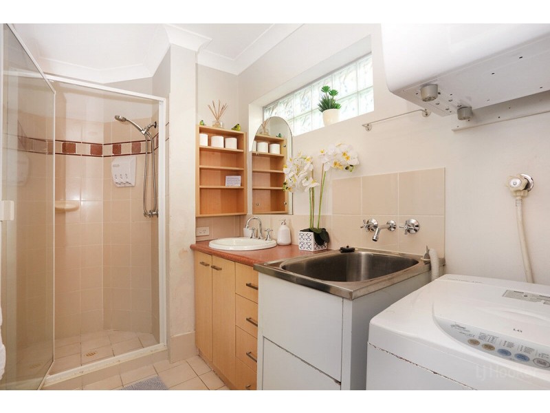 88/106-108 Marine Parade, Southport QLD 4215