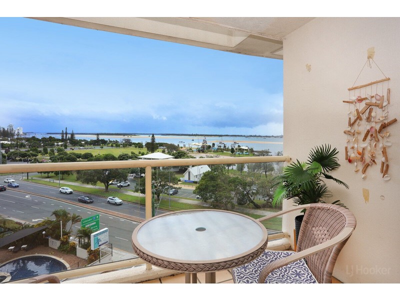 88/106-108 Marine Parade, Southport QLD 4215