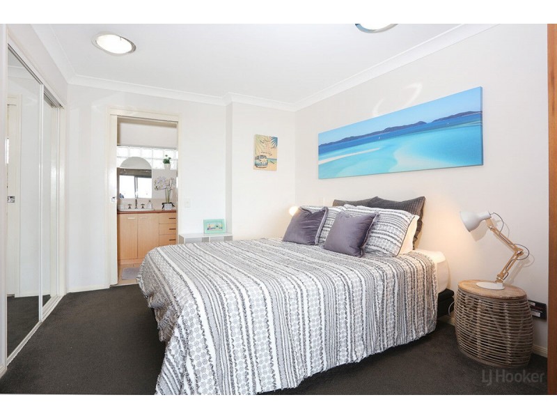 88/106-108 Marine Parade, Southport QLD 4215