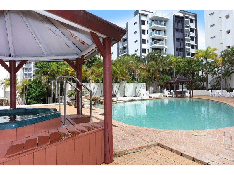 88/106-108 Marine Parade, Southport QLD 4215