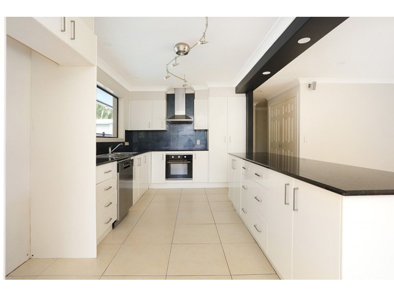 94 Columbus Drive, Hollywell QLD 4216