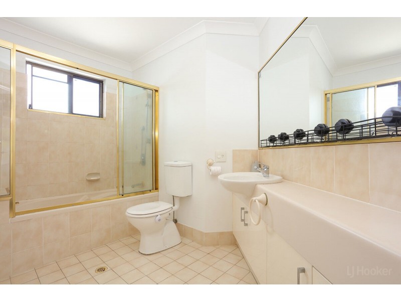 4/81-91 Boykambil Esplanade North, Hope Island QLD 4212