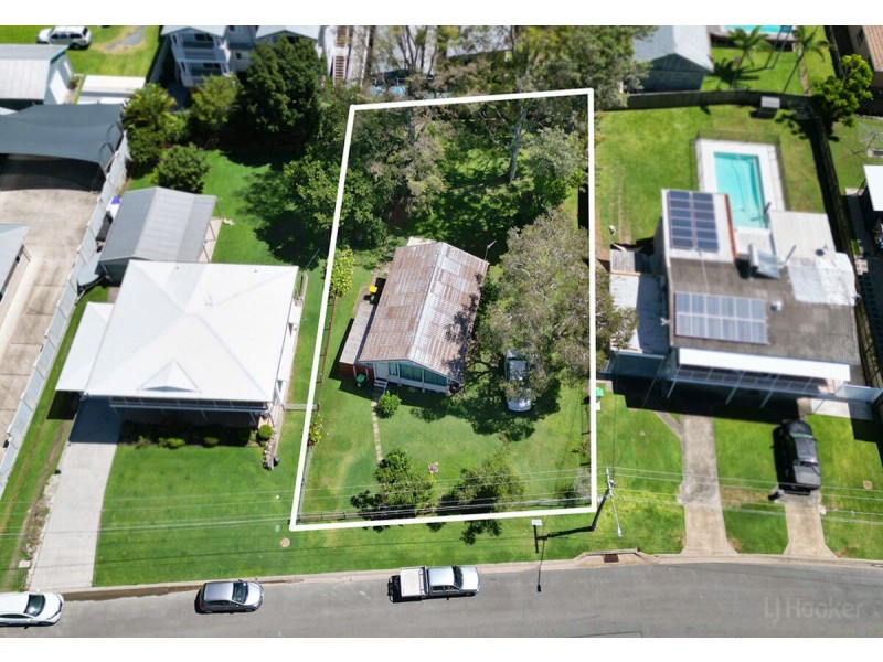 38 Boykambil Esplanade South, Hope Island QLD 4212
