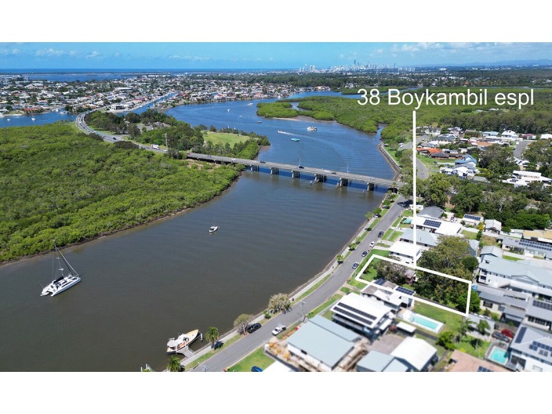 38 Boykambil Esplanade South, Hope Island QLD 4212