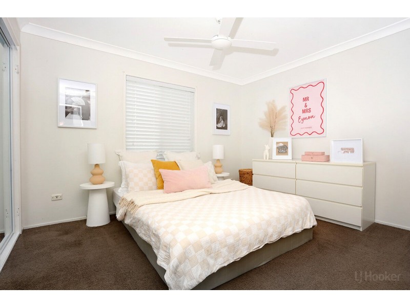 2/20 Eurimbula Court, Paradise Point QLD 4216