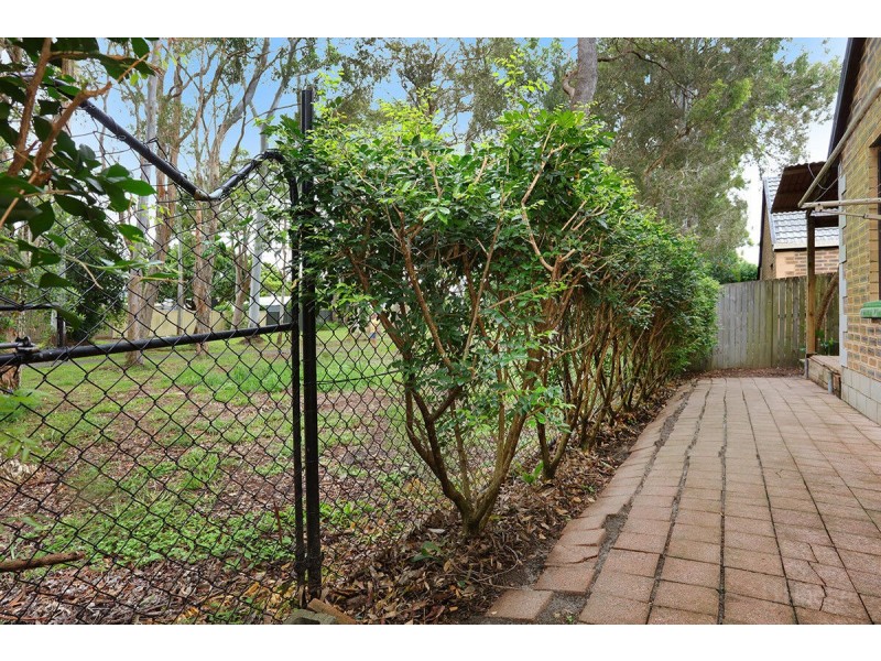 2/20 Eurimbula Court, Paradise Point QLD 4216
